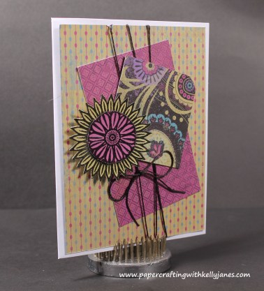 papercraftingwithkellyjanes.com